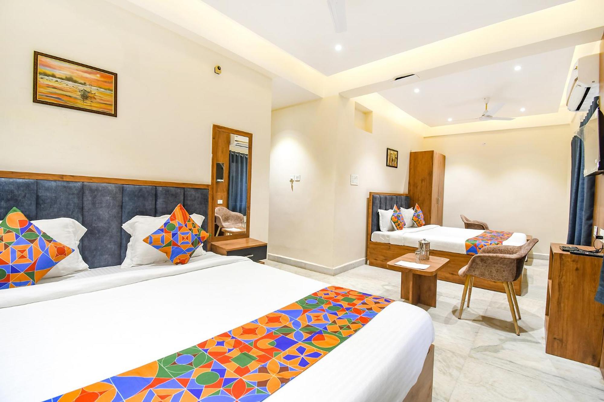 Fabhotel Prime The Golden Plaza - Nr Tarapith Temple 외부 사진
