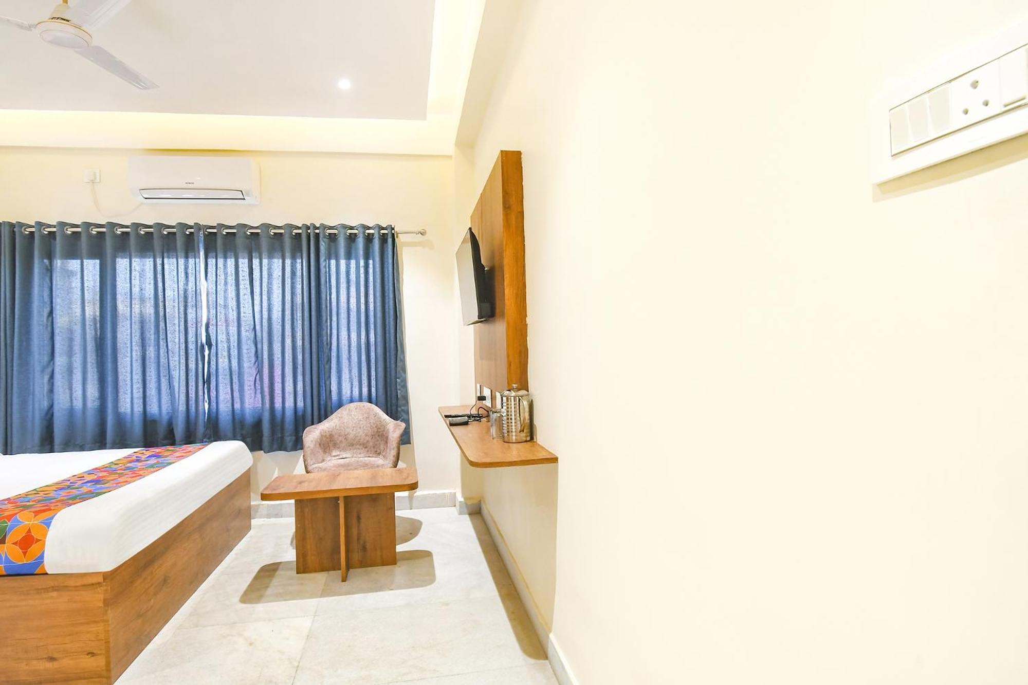 Fabhotel Prime The Golden Plaza - Nr Tarapith Temple 외부 사진