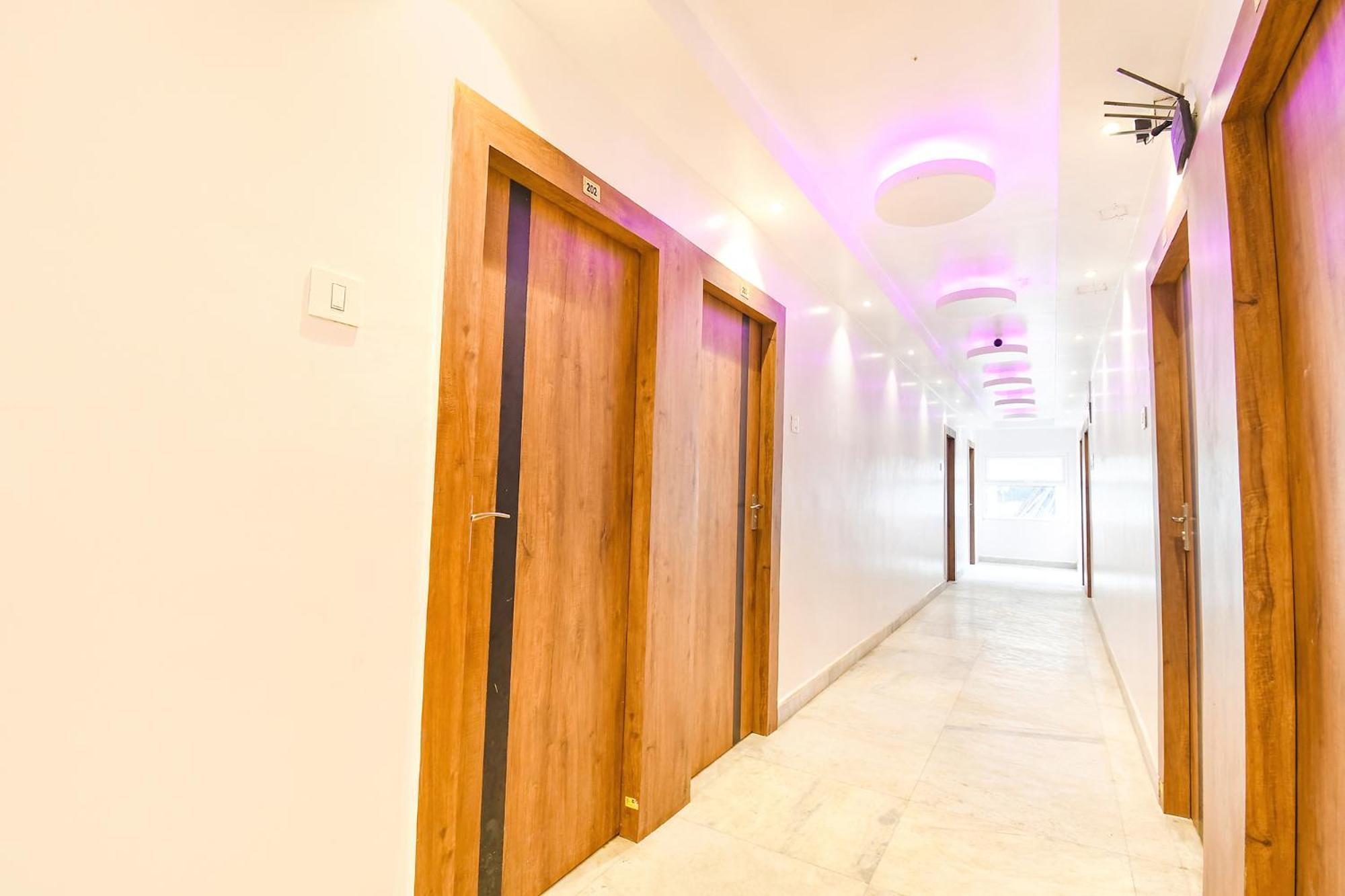 Fabhotel Prime The Golden Plaza - Nr Tarapith Temple 외부 사진